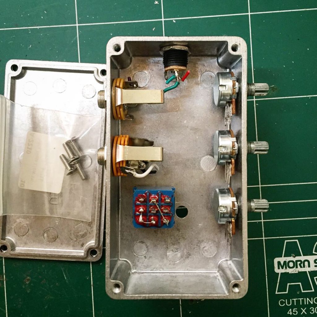 Super-Fuzz - vero - enclosure preparation