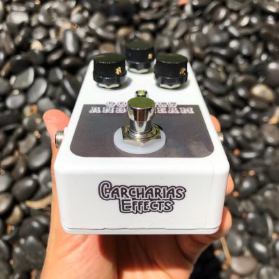 Cookies and Cream Civil War BMP clone high gain overdrive pedal for guitar and bass front shot by Carcharias Effects