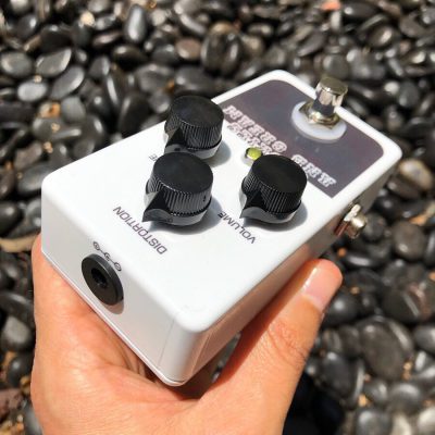 Cookies and Cream Civil War BMP clone high gain overdrive pedal for guitar and bass top shot